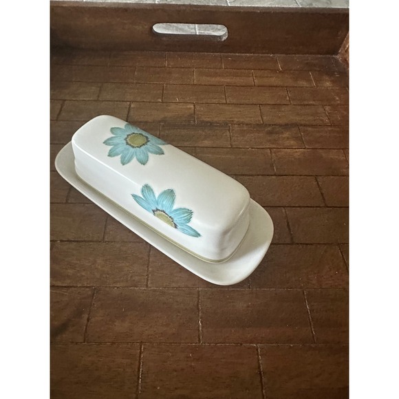 Noritake Progression China Butter Dish Daisies Flower Green Trim Vintage Japan - Picture 1 of 7